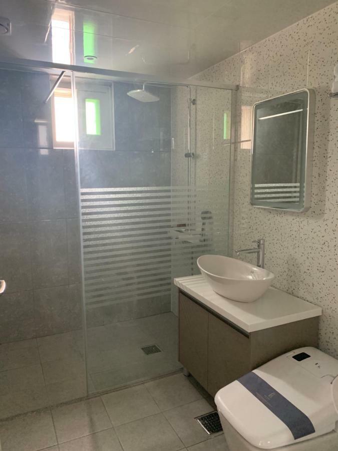 Am Ort Hotel Йосу Экстерьер фото